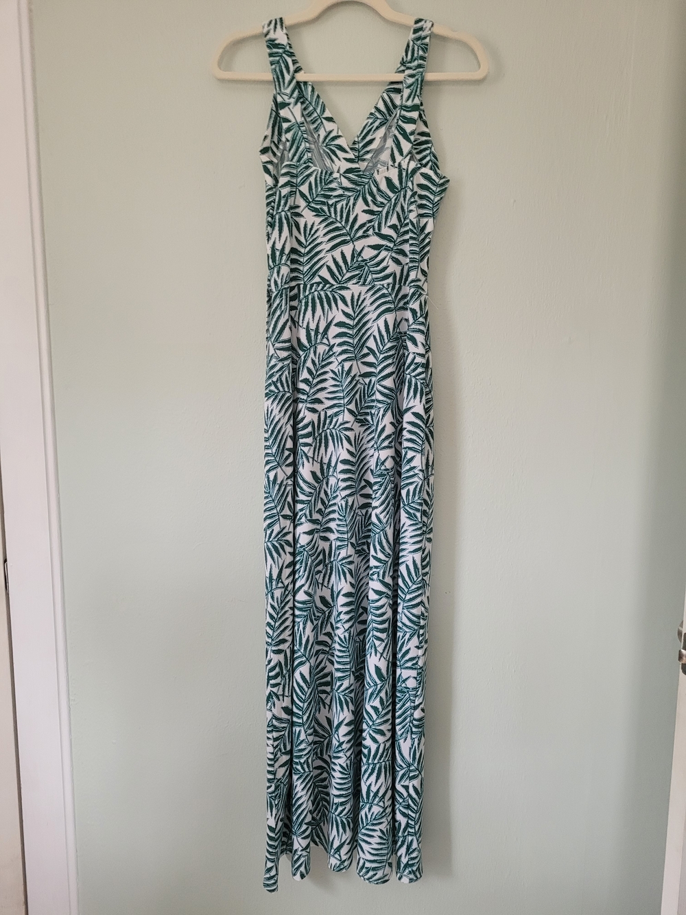 Leaf Print Dress in Green and White - 41 Hawthorn - Size M - Picture 2 of 3